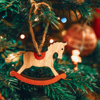 Kerstboom paardendecoratie